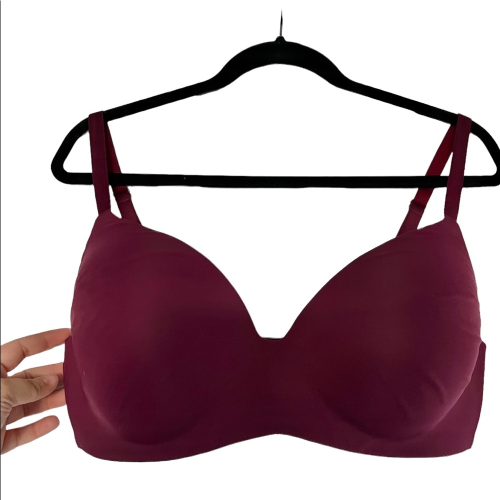 Victoria’s Secret Wireless T-shirt Bra
